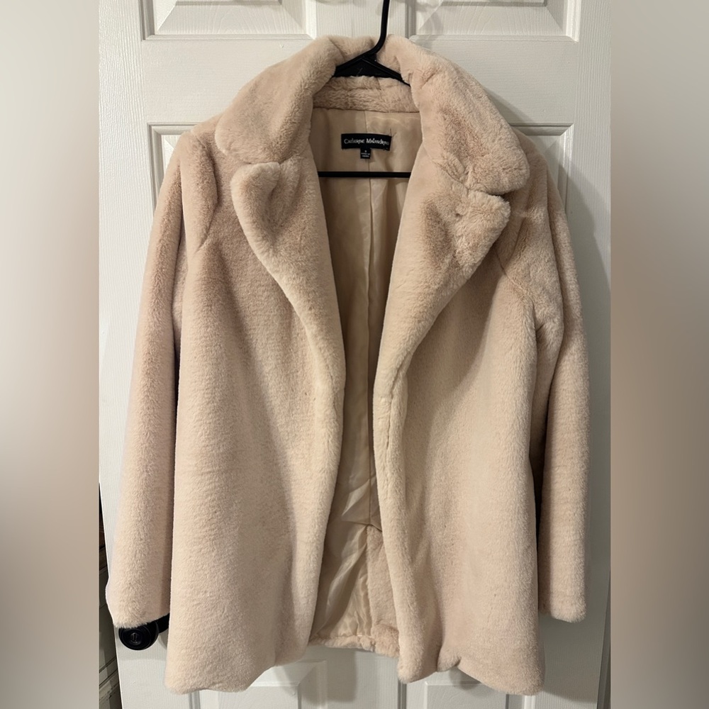 EUC Catherine MaLandrino faux fur coat with pockets, size small